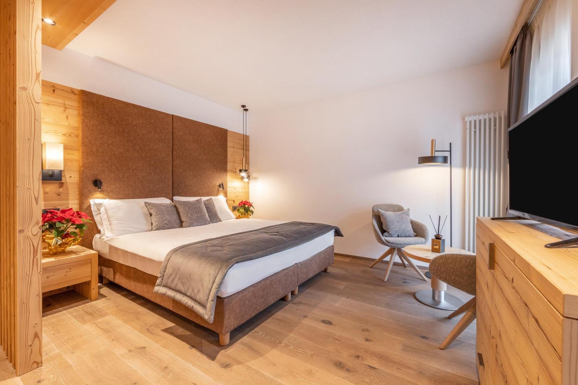 Hotel Meida Pozza di Fassa Esterno foto