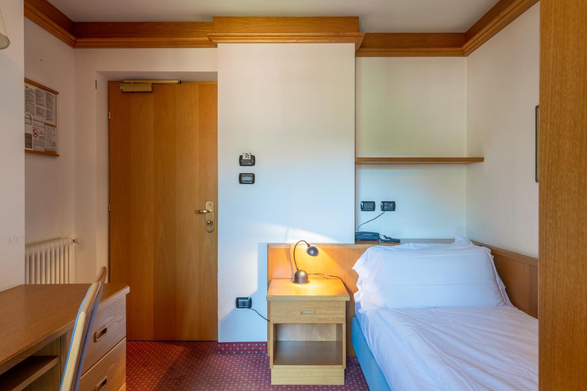 Hotel Meida Pozza di Fassa Esterno foto