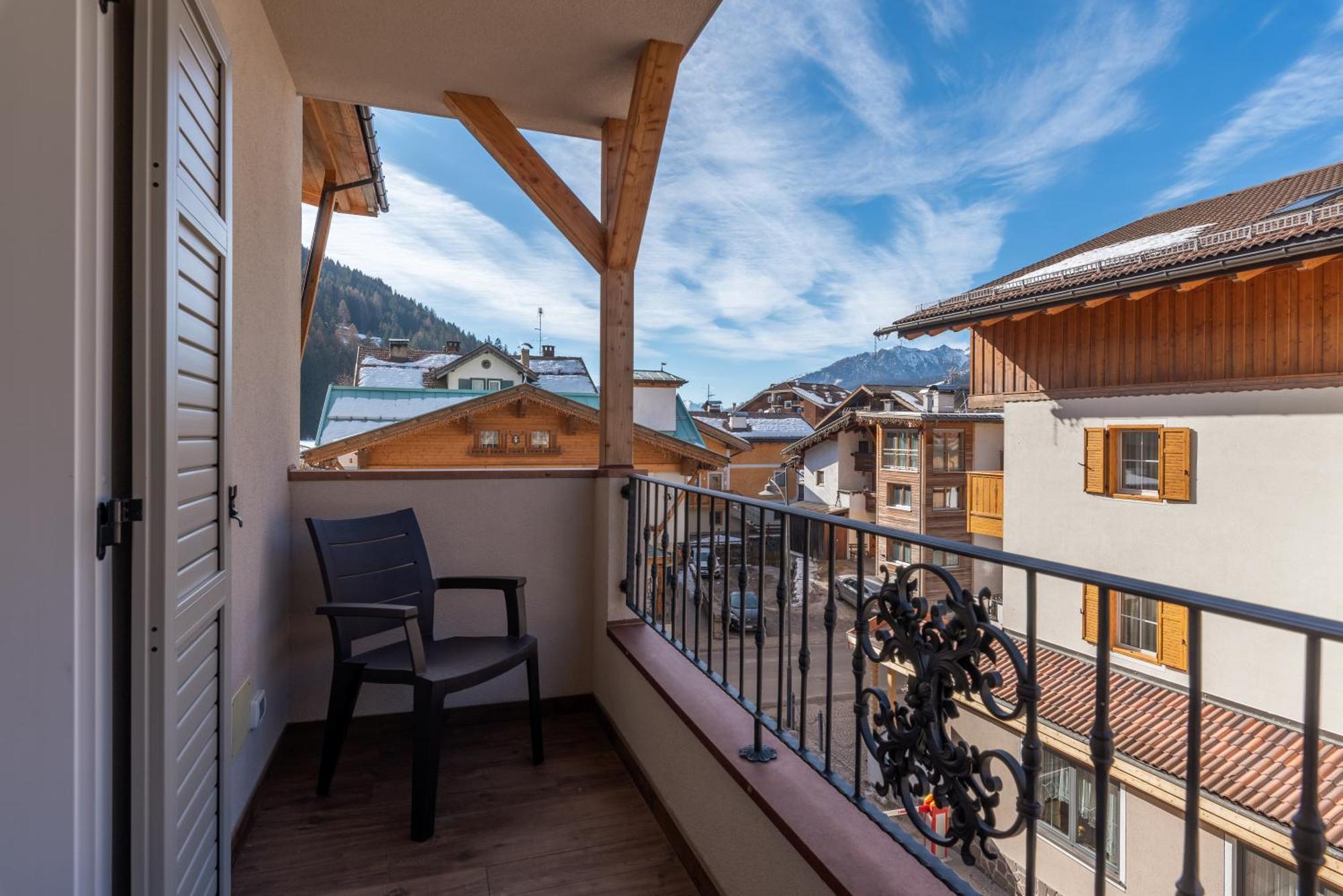 Hotel Meida Pozza di Fassa Esterno foto
